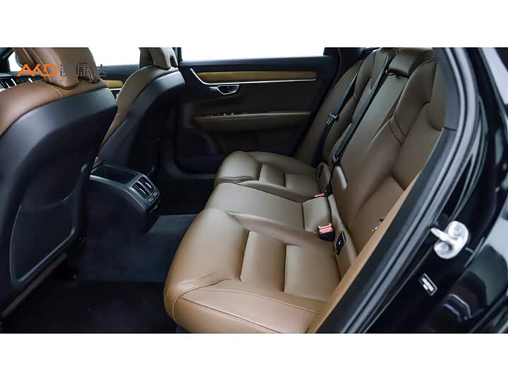 Фото 7 - Volvo S90