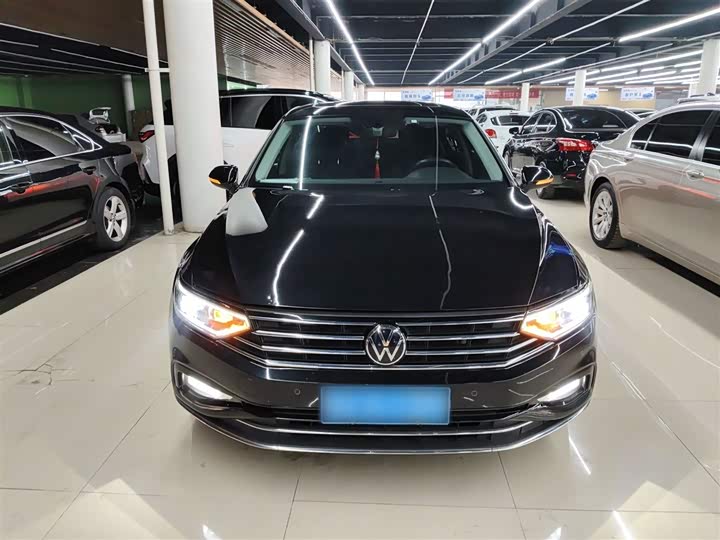 Фото 3 - Volkswagen Magotan