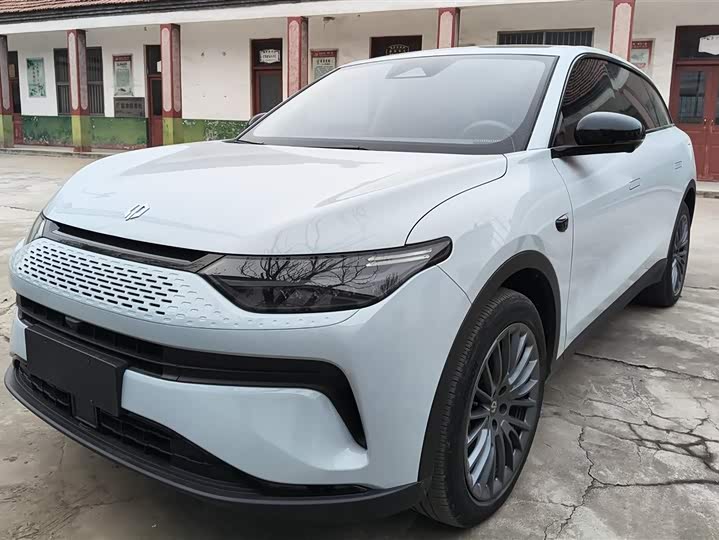 Фото 1 - Leapmotor C11