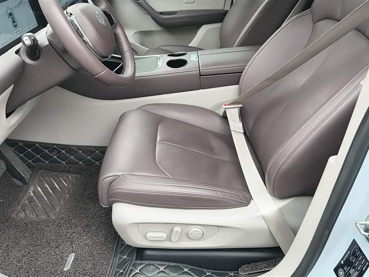 Фото 9 - Leapmotor C11