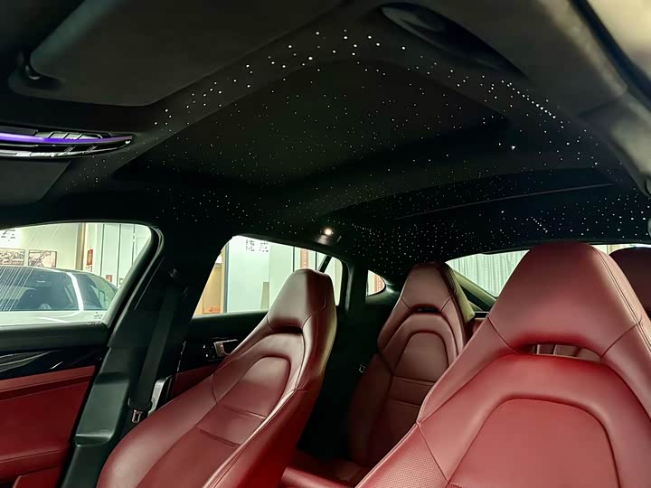 Фото 3 - Porsche Panamera