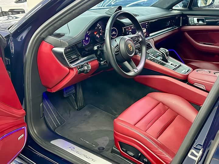 Фото 4 - Porsche Panamera
