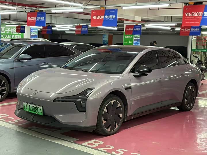 Фото 1 - XPeng Mona M03