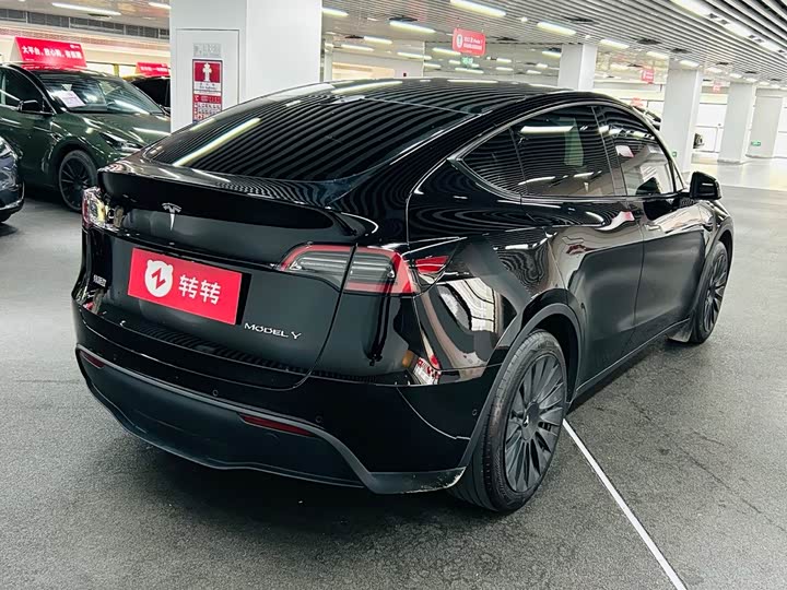 Фото 5 - Tesla Model Y