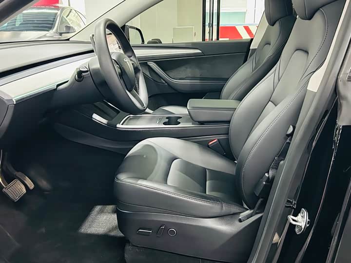 Фото 7 - Tesla Model Y