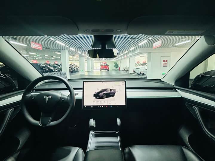 Фото 9 - Tesla Model Y