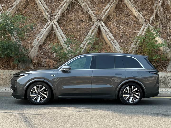 Фото 4 - LiXiang L8