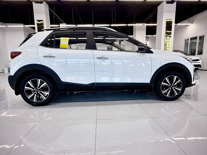 Фото 7 - Kia KX1