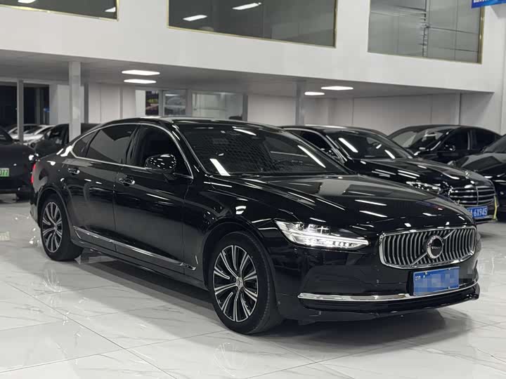 Фото 3 - Volvo S90