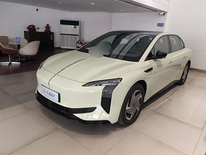 Фото 1 - Hongqi EH7