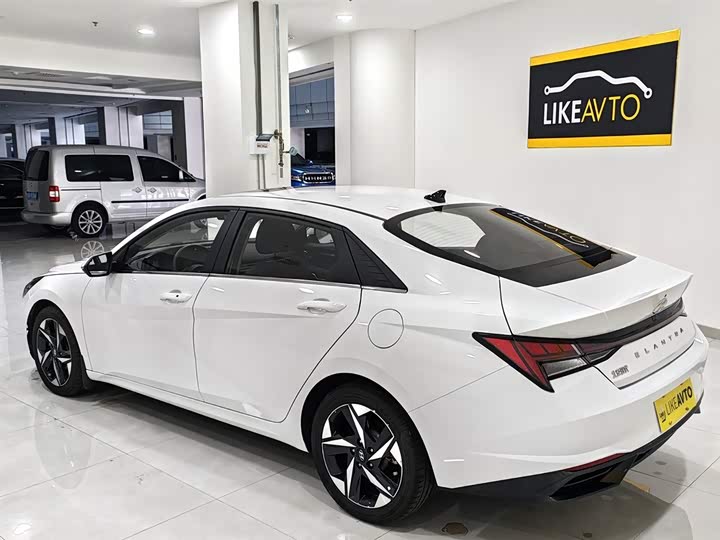 Фото 8 - Hyundai Elantra N line