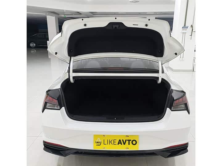 Фото 9 - Hyundai Elantra N line