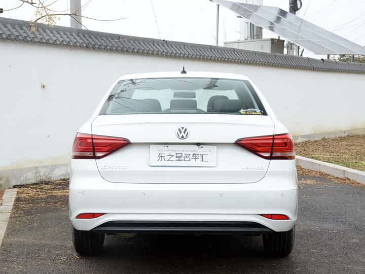 Фото 8 - Volkswagen Lavida