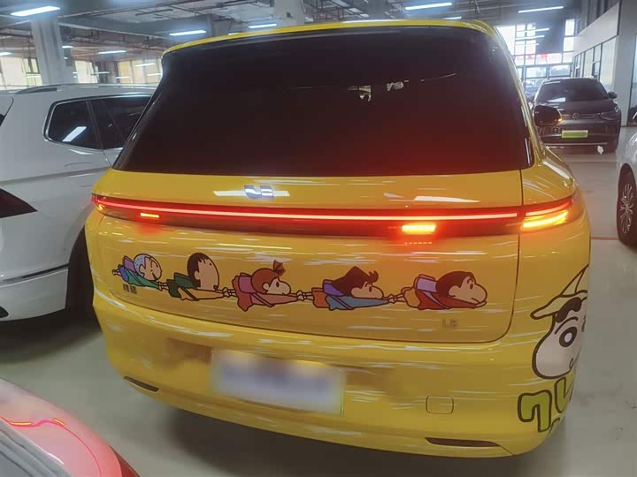 Фото 6 - LiXiang L8