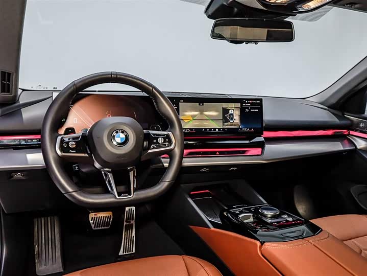 Фото 5 - BMW 5 Series