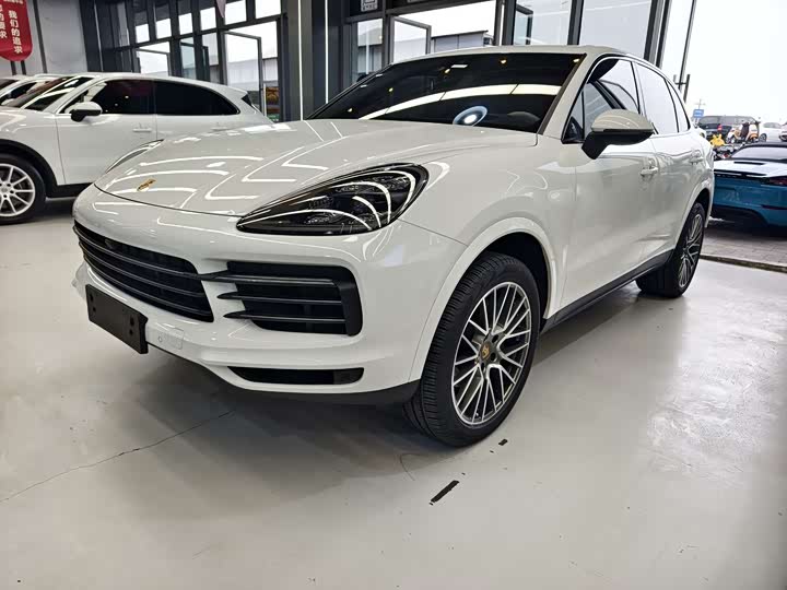 Фото 1 - Porsche Cayenne