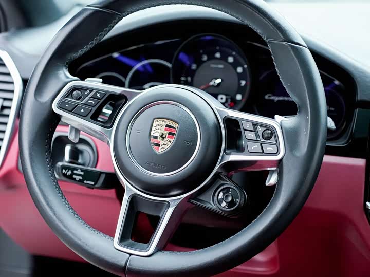 Фото 5 - Porsche Cayenne