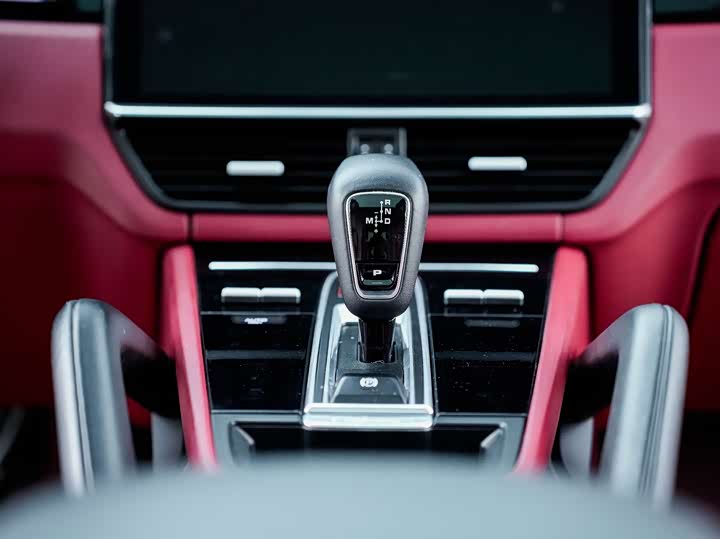 Фото 9 - Porsche Cayenne