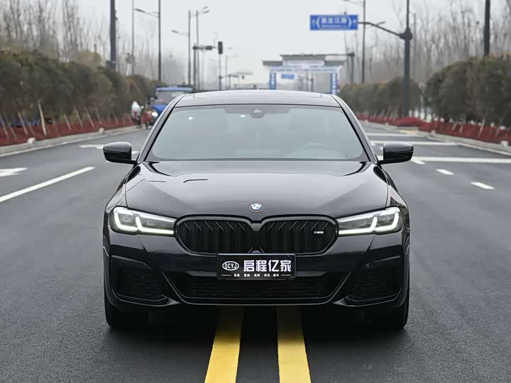 Фото 2 - BMW 5 Series