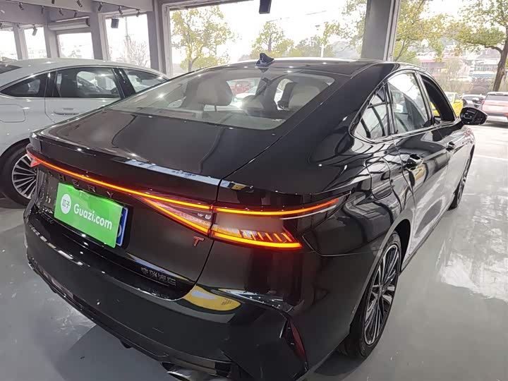 Фото 7 - Chery Arrizo 8