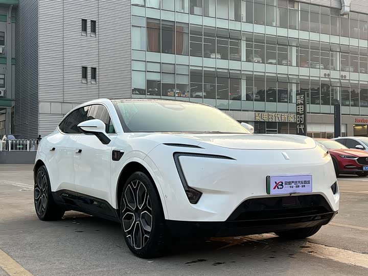 Фото 3 - Avatr 11