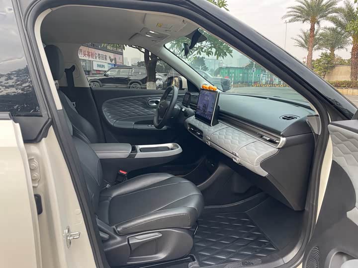 Фото 9 - Dongfeng Nammi 01