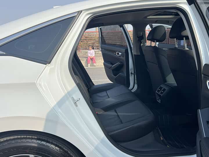 Фото 6 - Honda Integra