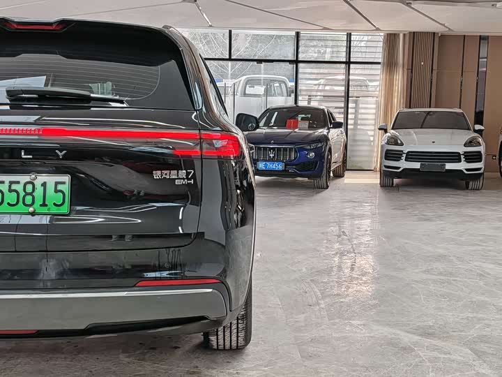 Фото 9 - Geely Galaxy Starship 7