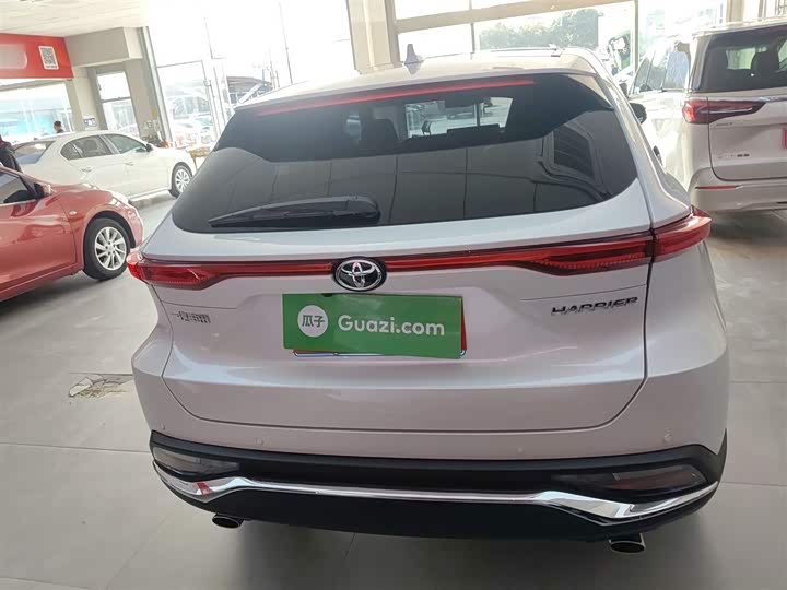 Фото 6 - Toyota Harrier