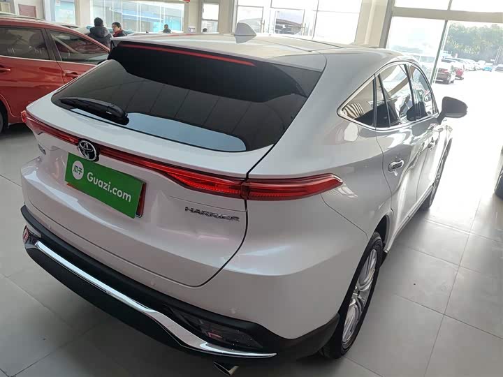 Фото 7 - Toyota Harrier