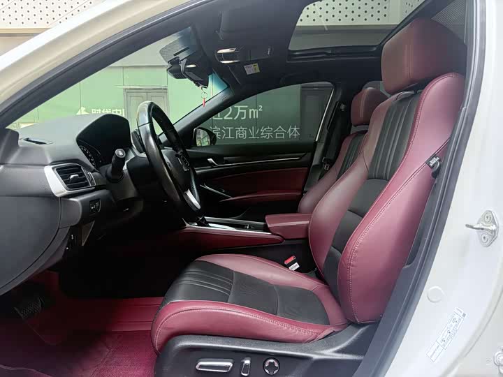 Фото 4 - Honda Inspire