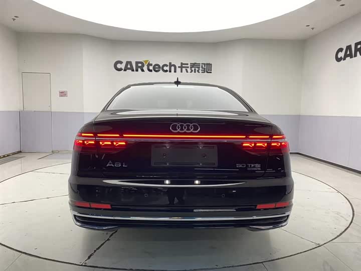 Фото 6 - Audi A8