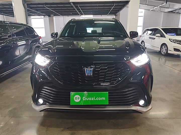 Фото 3 - Toyota Crown Kluger