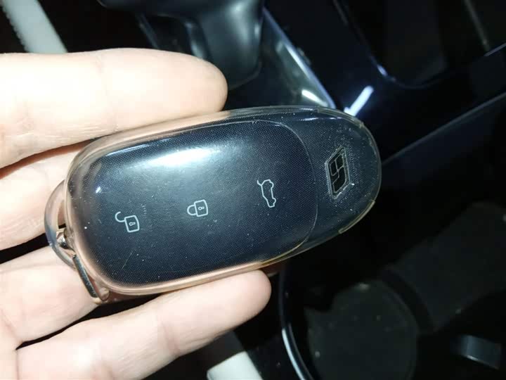 Фото 9 - LiXiang One