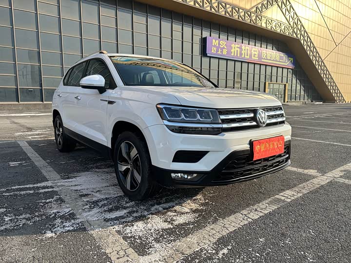 Фото 3 - Volkswagen Tharu