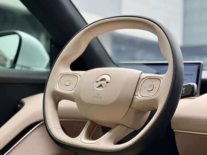 Фото 8 - Nio ET5T