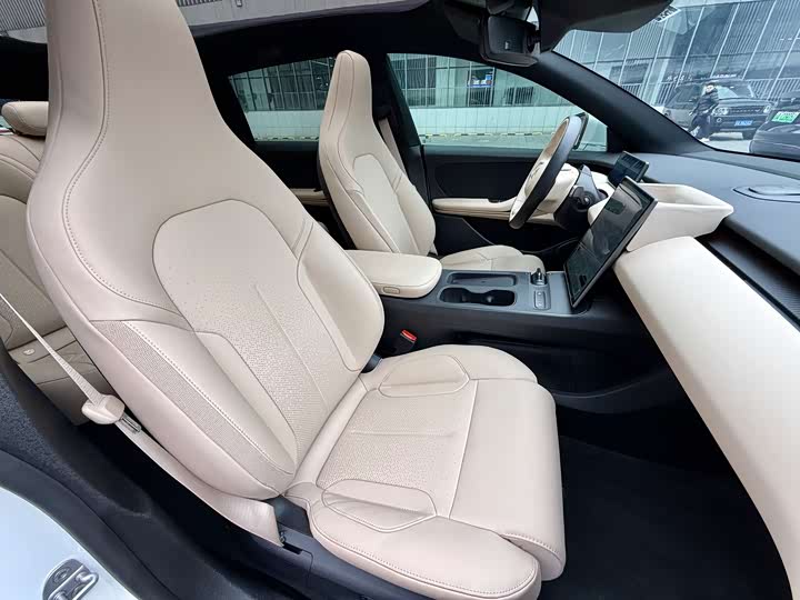 Фото 9 - Nio ET5T