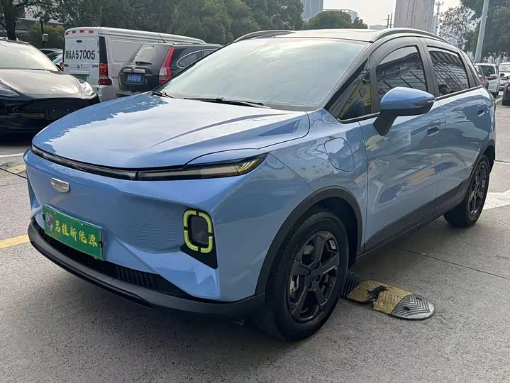 Фото 1 - Geely Geometry E Firefly