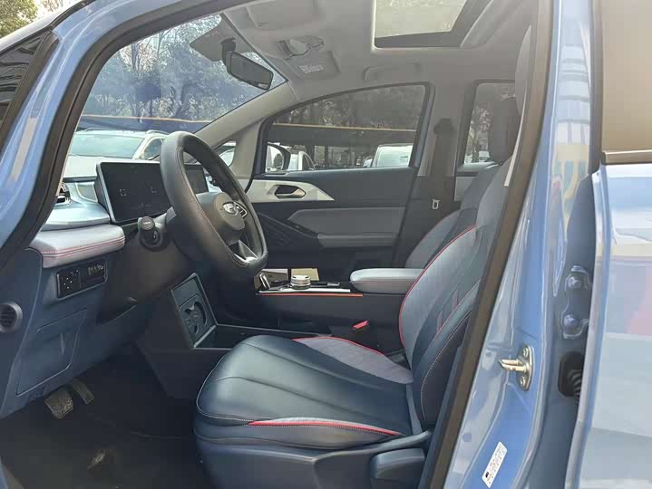 Фото 4 - Geely Geometry E Firefly