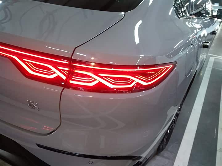 Фото 8 - BYD Han