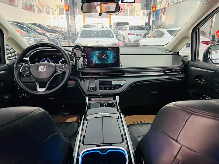 Фото 5 - Honda Elysion