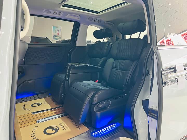 Фото 6 - Honda Elysion