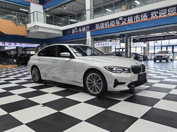 Фото 3 - BMW 3 Series