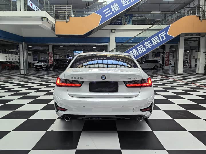 Фото 7 - BMW 3 Series