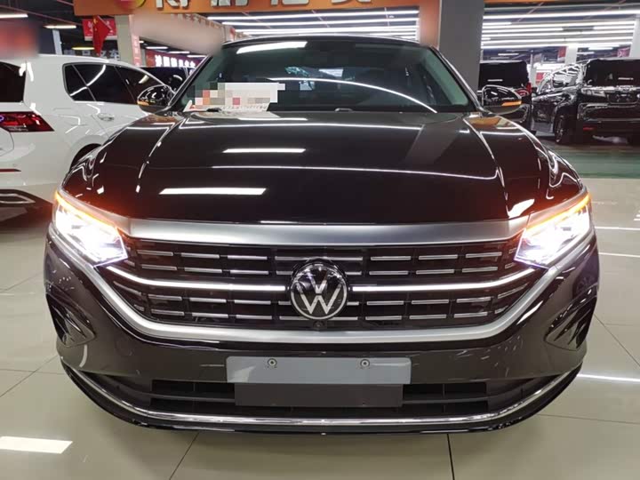Фото 3 - Volkswagen Passat