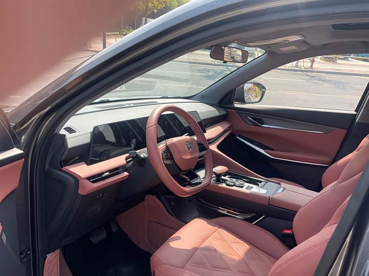 Фото 9 - Changan CS75 Plus