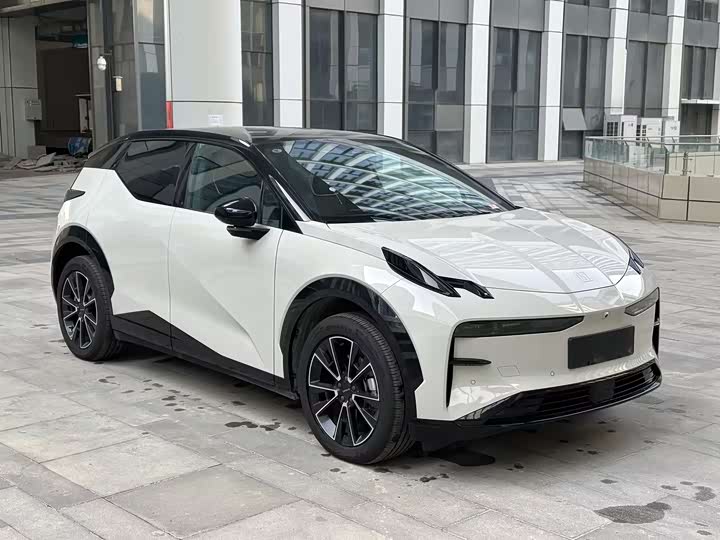 Фото 3 - Zeekr X