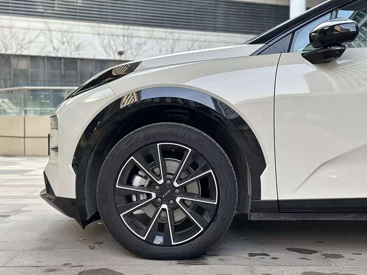 Фото 7 - Zeekr X