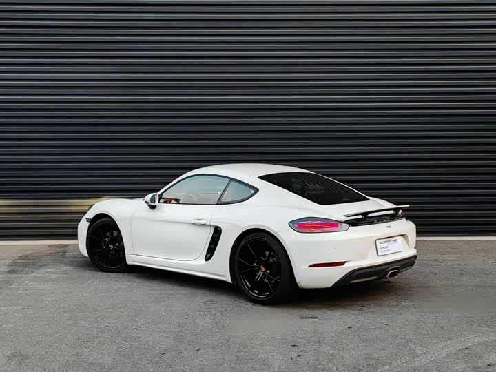 Фото 3 - Porsche 718