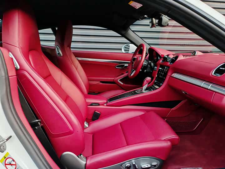 Фото 7 - Porsche 718